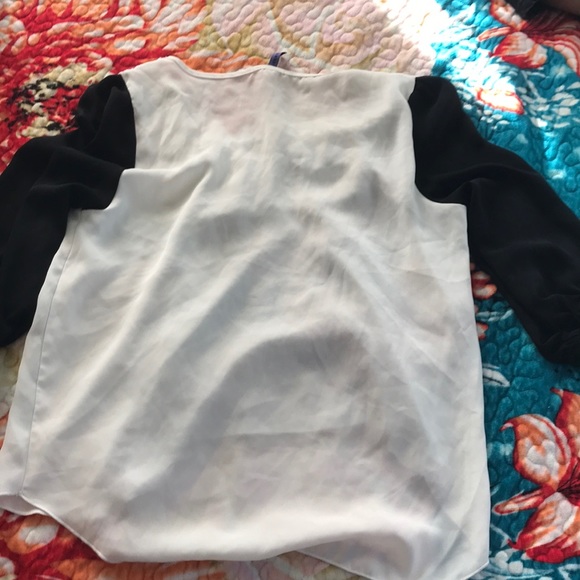 Formal top. - Picture 2 of 2